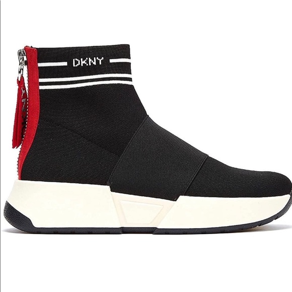 DKNY Women’s Sneakers - Picture 6 of 9